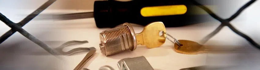Community Locksmith Store Broomfield, CO 303-566-0898 - changing-locks